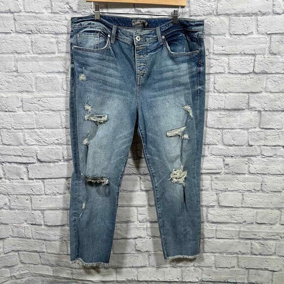 Torrid Jeans Womens 18R Light Wash Slim Distressed Raw Hem Button Fly‎ Denim - Picture 1 of 7